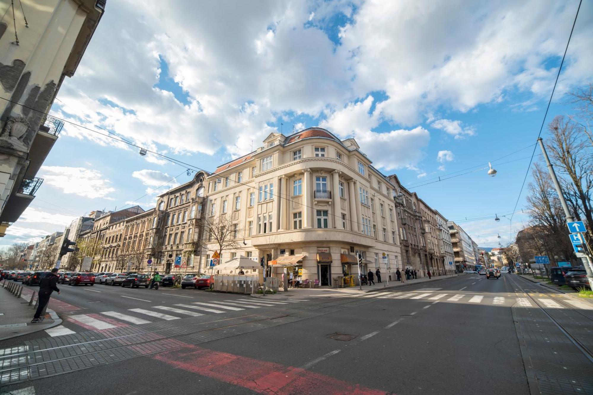 Imperial Apartment B Zagreb Bagian luar foto